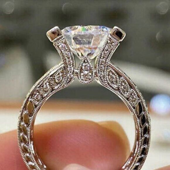 Beautiful  CZ Diamond Ring - Picture 2 of 2